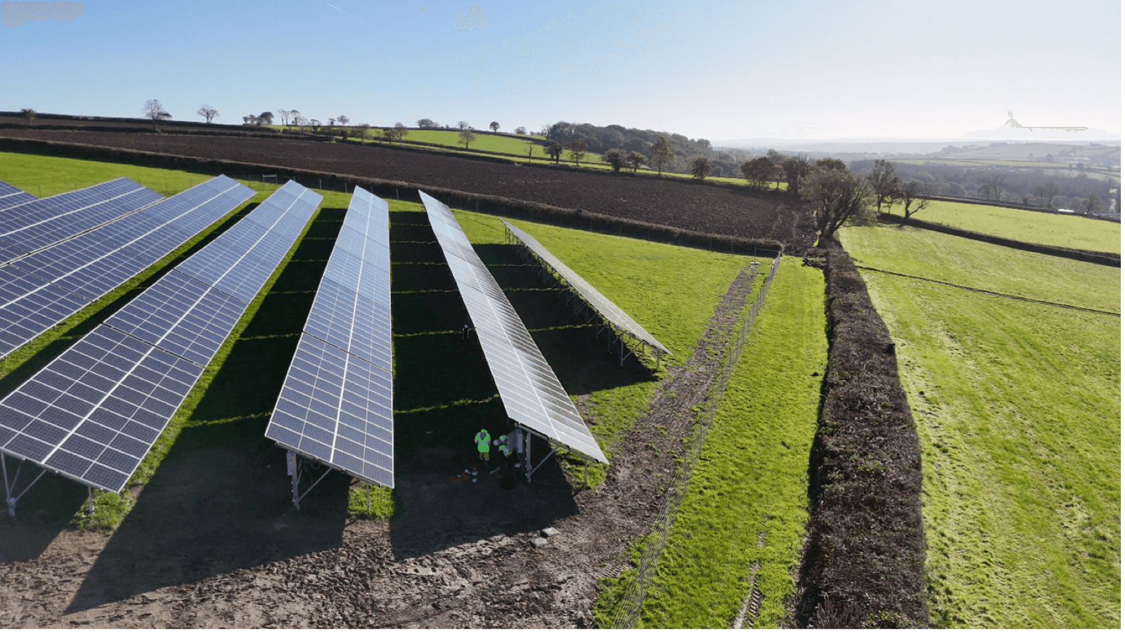 Bwlch Gwynt Solar Farm installation