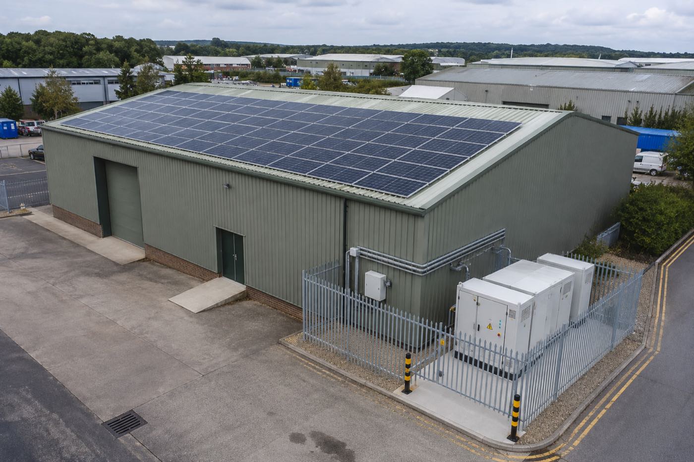 Commercial rooftop solar PV with an adjacent battery storage compound